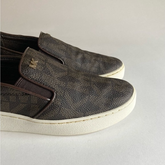 Michael Kors Brown Signature Logo Crossgrain Leather White Rubber Loafers size 5 - Picture 4 of 14